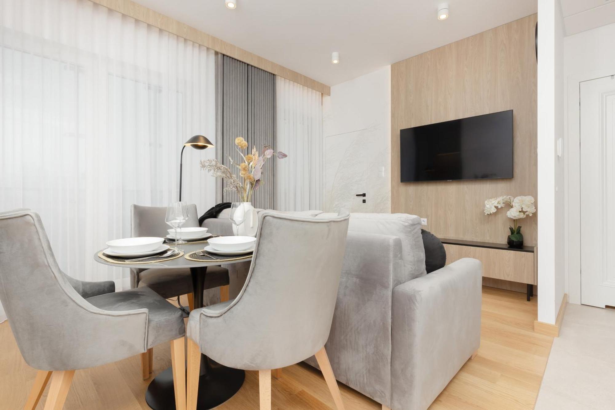 Exceptional Business By Renters * Warsaw